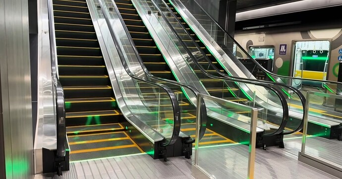 ライドがあるのエスカレーター